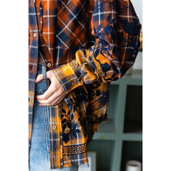 Oli & Hali Emberloom Embroidered Mineral Wash Button Down NEW Size Various - Picture 6 of 7